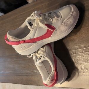 Nike Waffle Debut Tennis Shoes